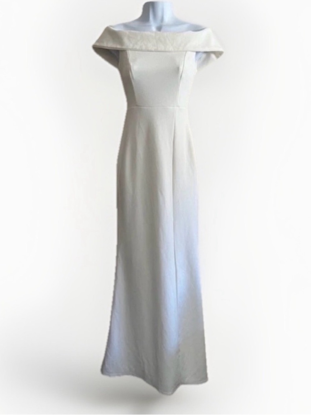 Lulu’s White/Cream Gown